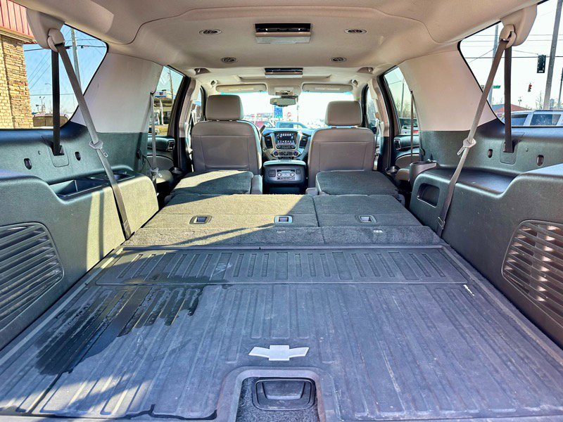 Used 2018 Chevrolet Suburban LT w/ LT Signature Package image 10