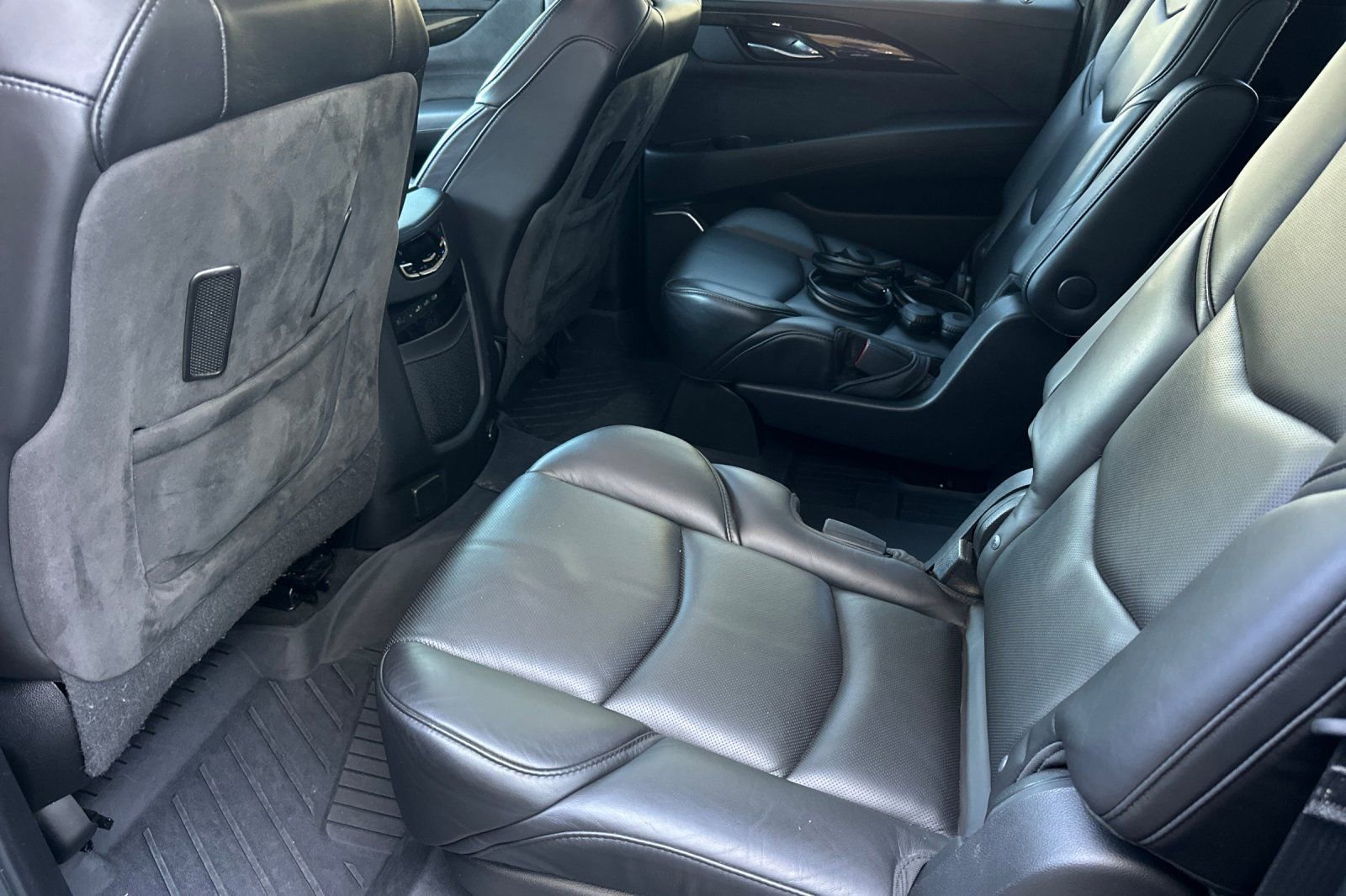 Used 2019 Cadillac Escalade ESV Platinum image 12