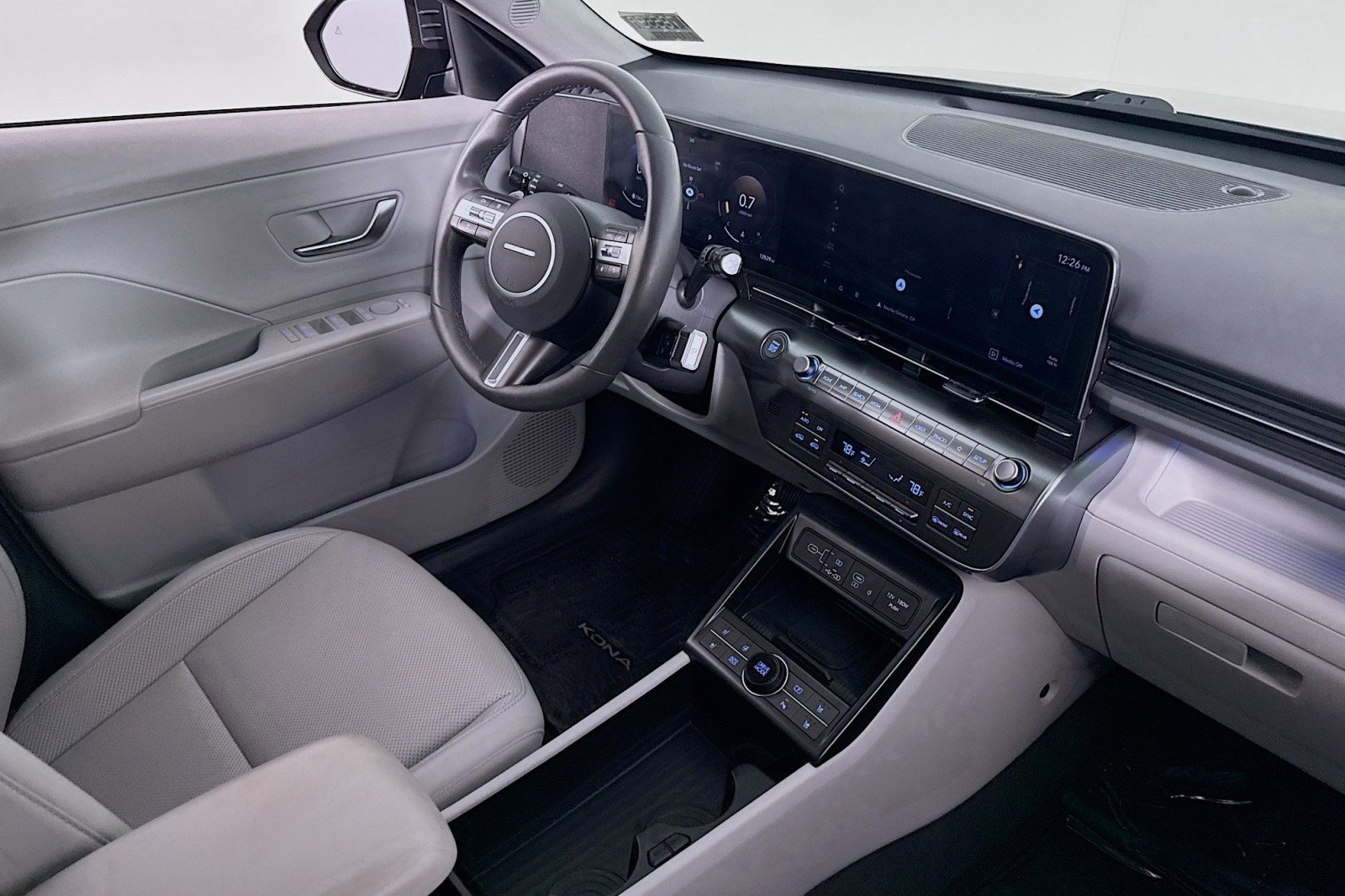 Used 2025 Hyundai Kona Limited image 16