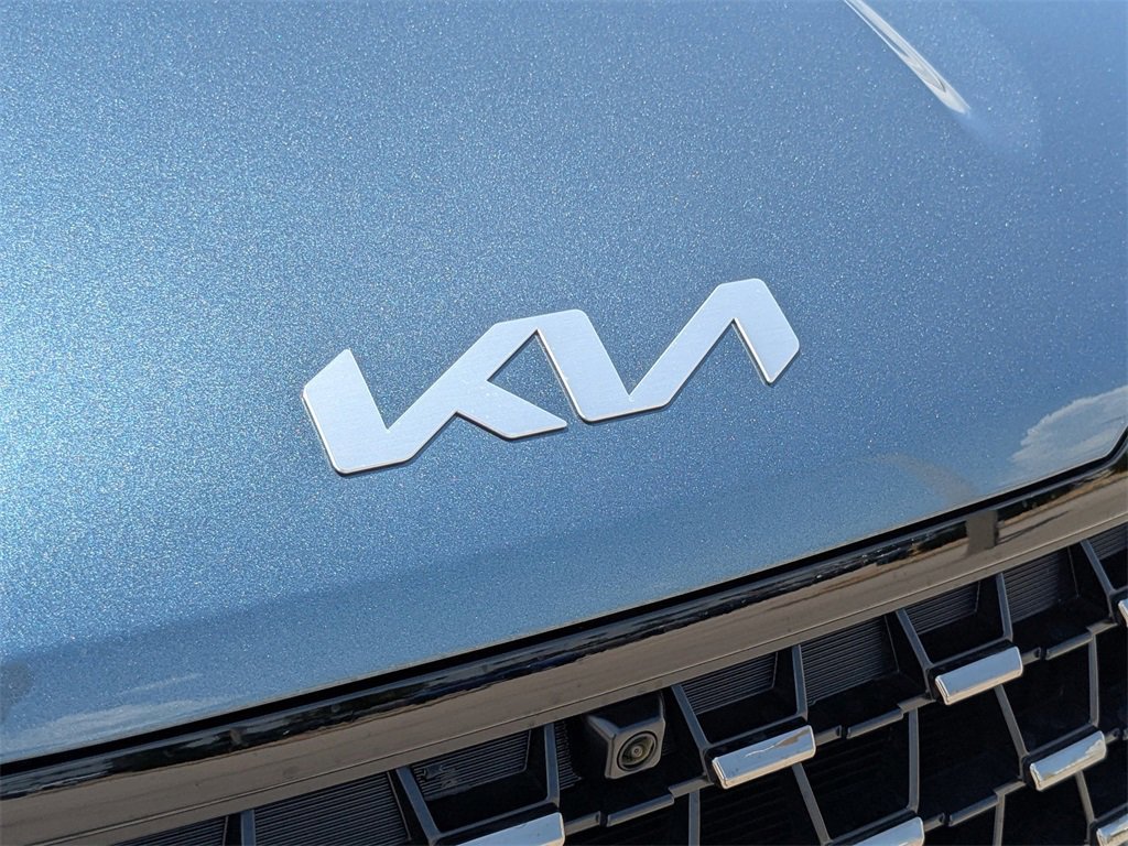 Used 2026 Kia Carnival SX image 11
