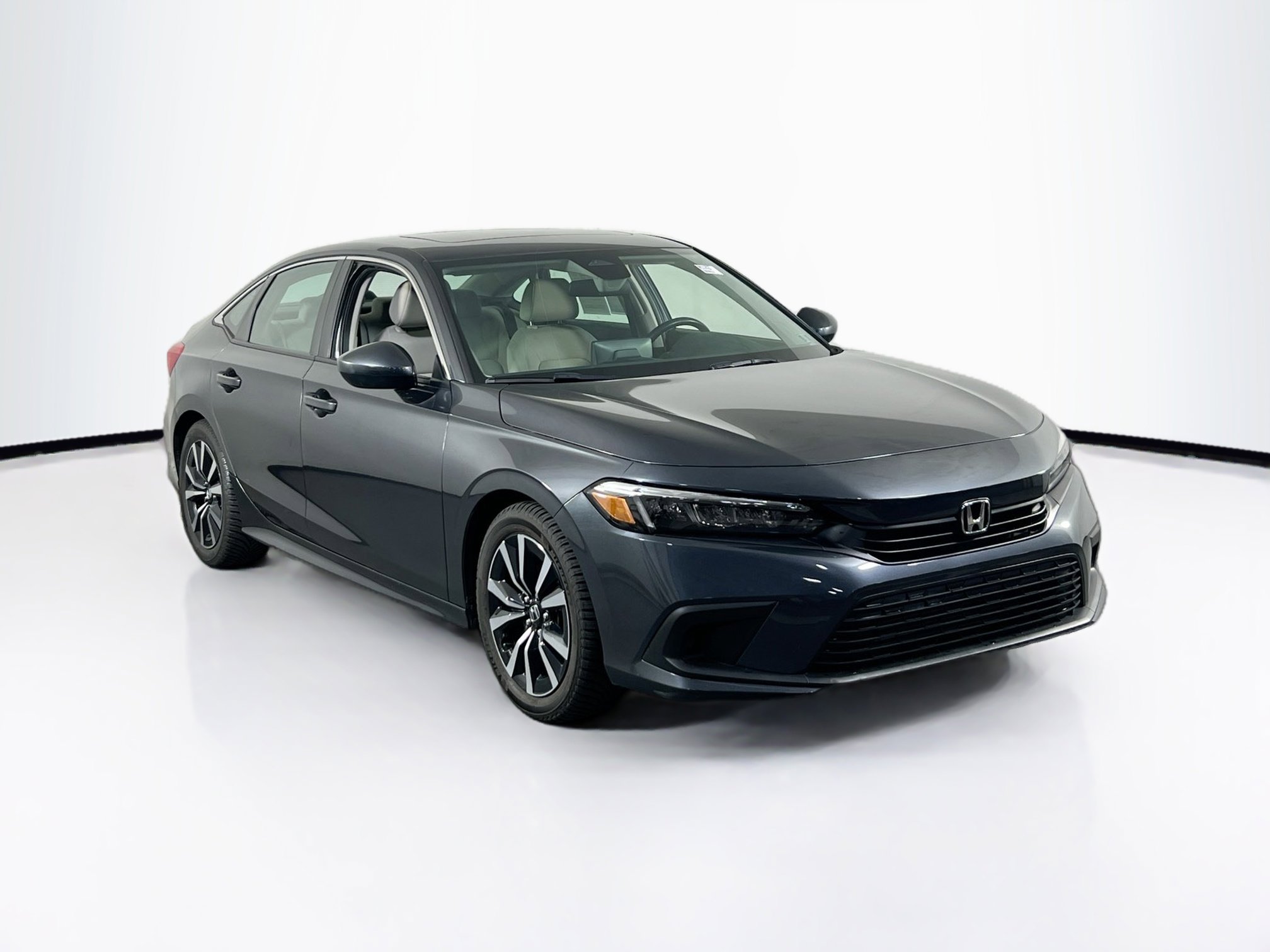 Used 2022 Honda Civic EX image 3