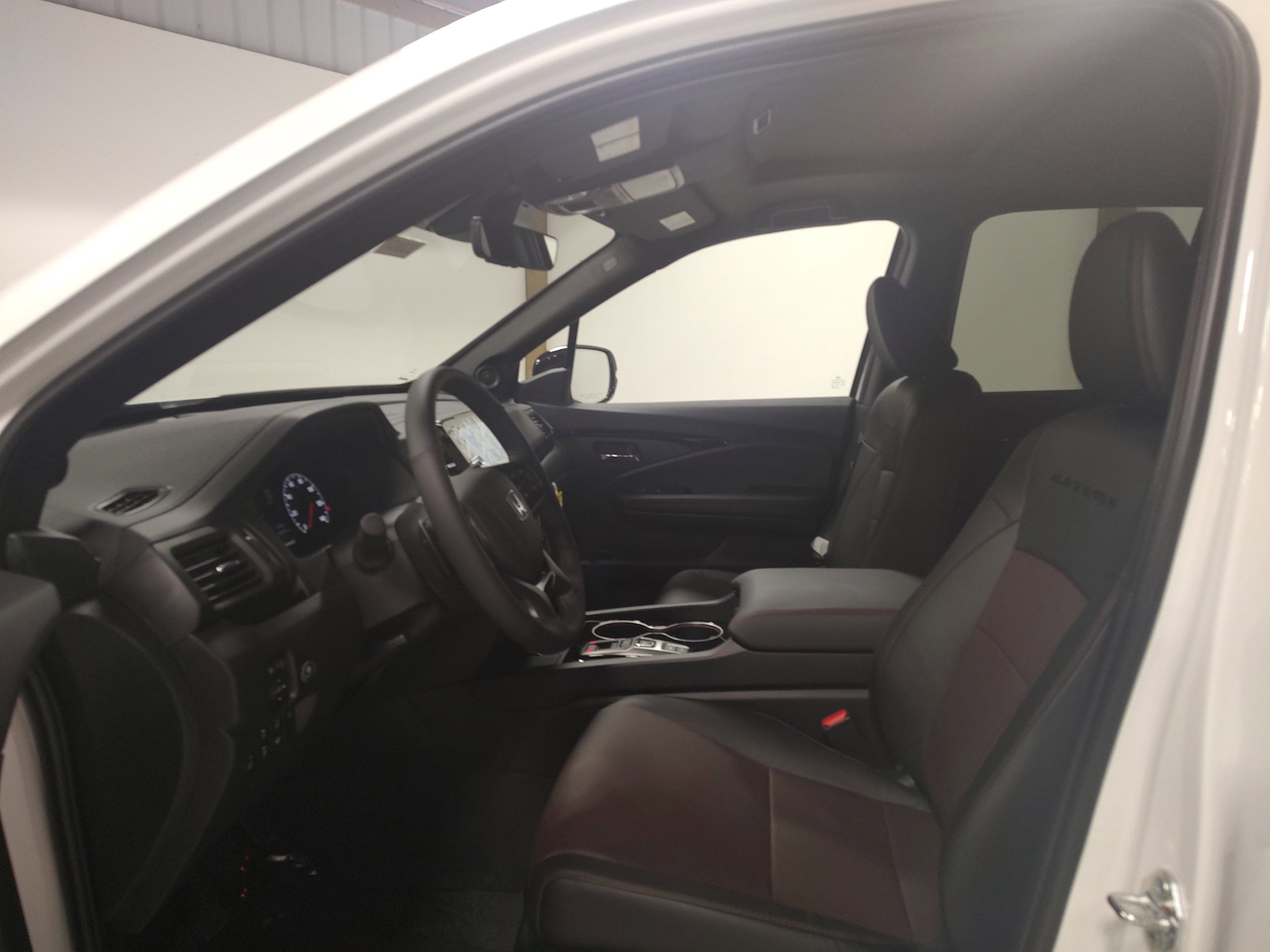 New 2026 Honda Ridgeline Black Edition image 10