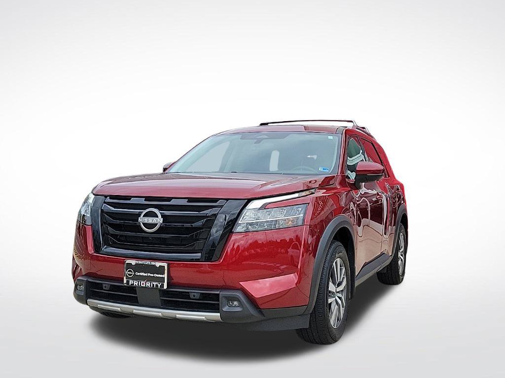 Certified 2024 Nissan Pathfinder SL w/ Black Appearance Package AWD/4WD image 8