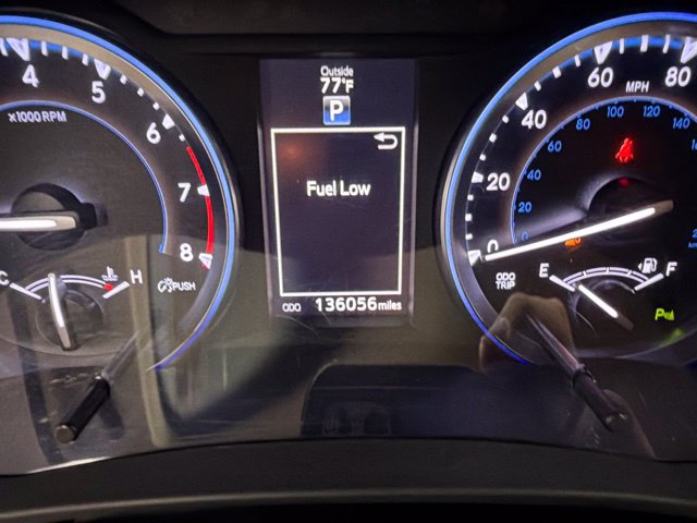 Used 2015 Toyota Highlander Limited AWD/4WD image 24