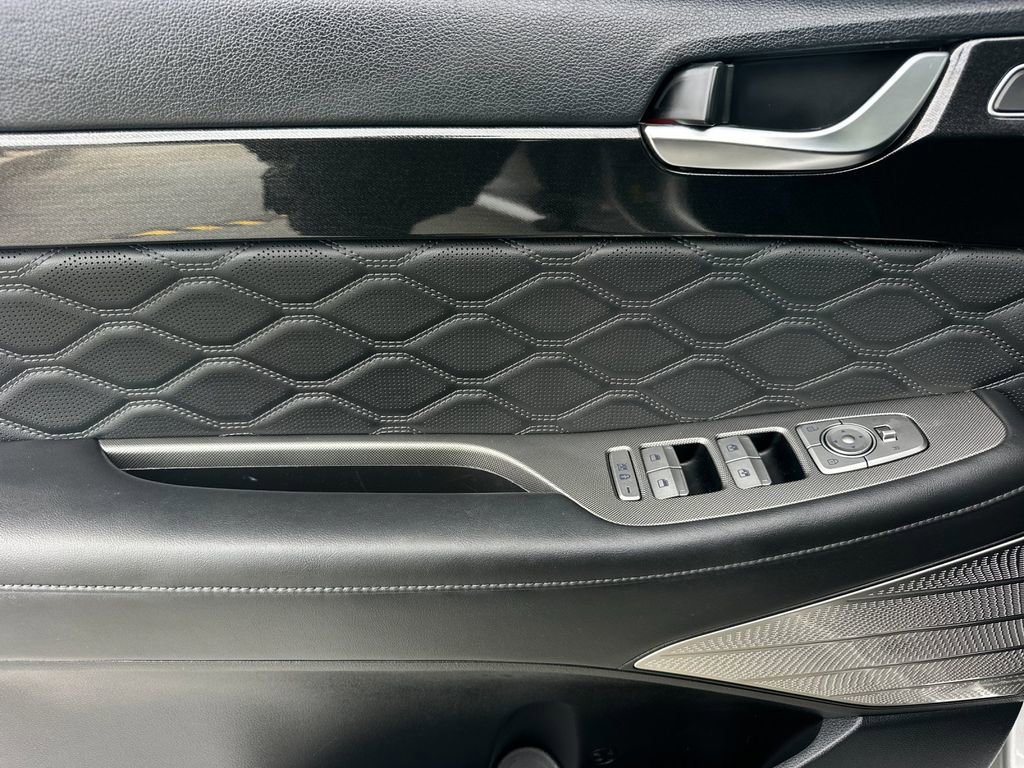 Used 2022 Hyundai Palisade Calligraphy w/ Winter Package image 11