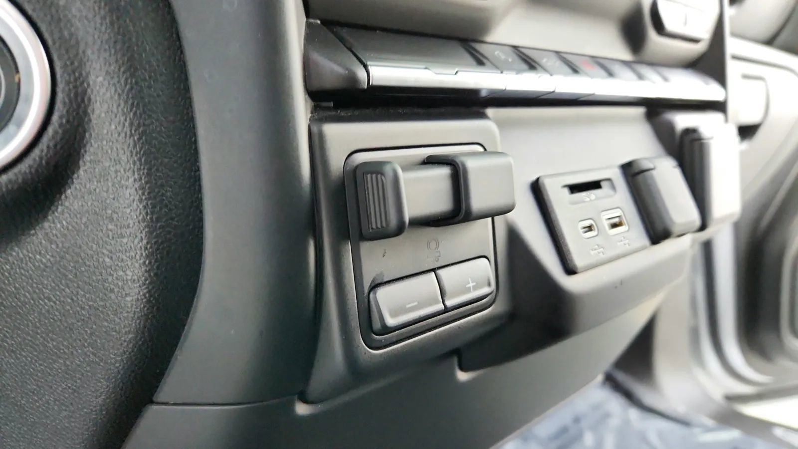 Used 2020 Chevrolet Silverado 1500 LT w/ All-Star Edition image 19