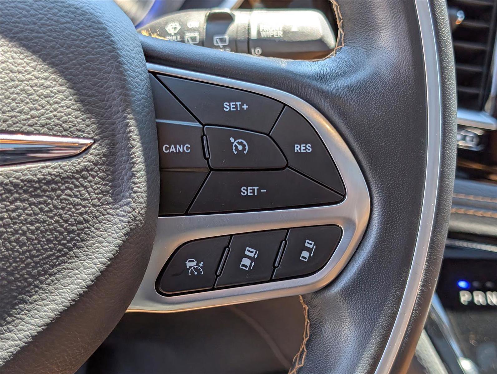 Used 2021 Chrysler Pacifica Pinnacle AWD/4WD image 31