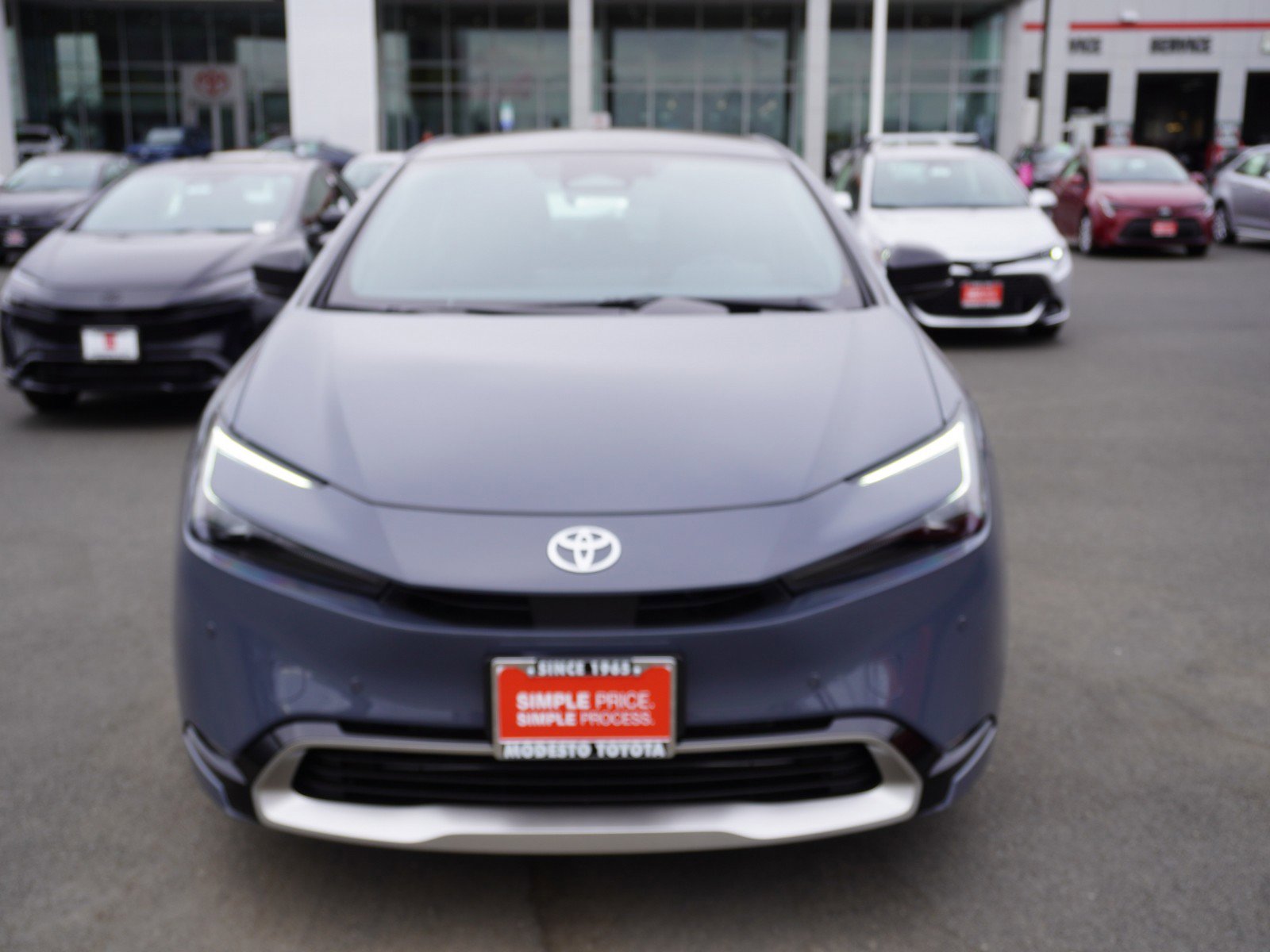 New 2026 Toyota Prius Plug-In Hybrid FWD image 6