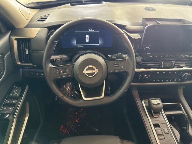 Certified 2025 Nissan Pathfinder Platinum AWD/4WD image 23