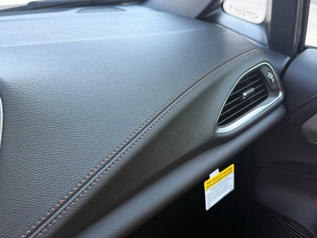 New 2026 Chrysler Pacifica Pinnacle FWD image 24
