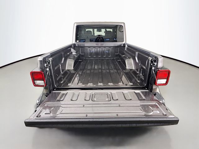 New 2025 Jeep Gladiator Sport image 24