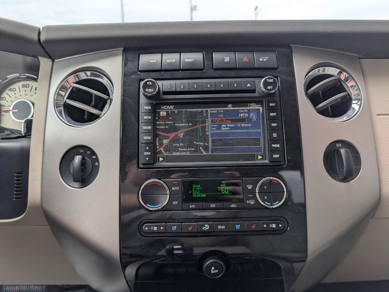 Used 2012 Ford Expedition EL Limited AWD/4WD image 16