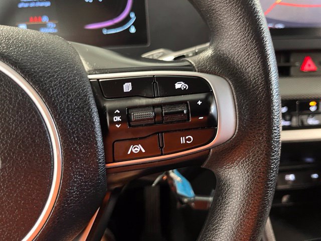 Used 2024 Kia Sportage LX FWD image 28