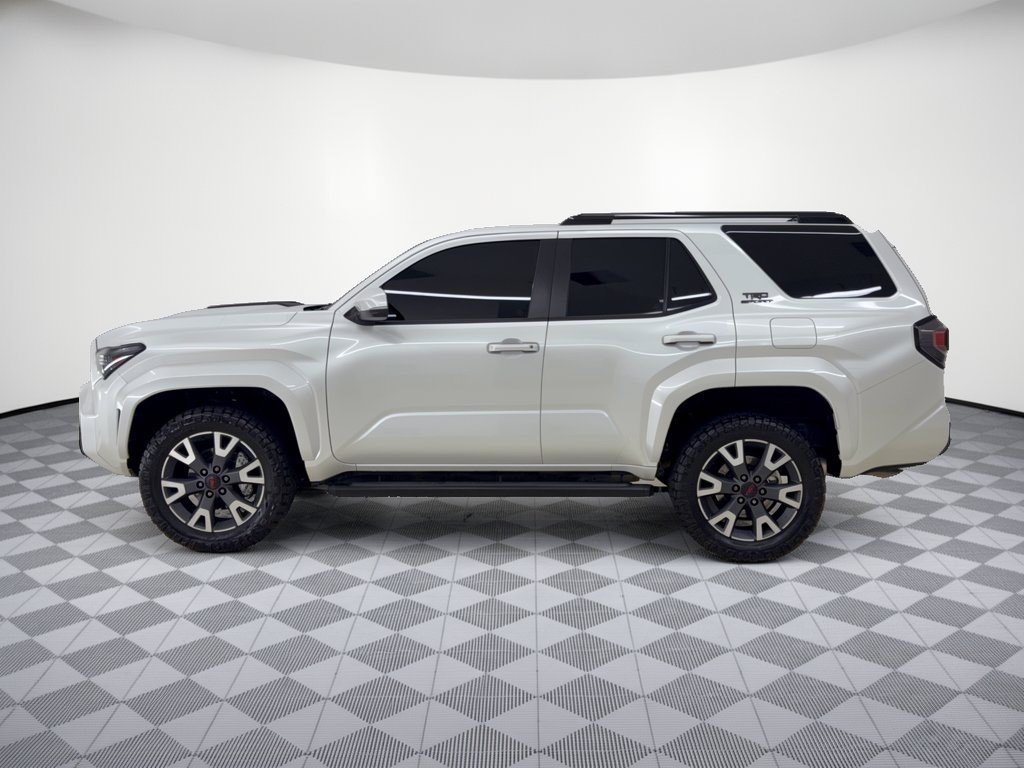 Used 2025 Toyota 4Runner TRD Sport AWD/4WD image 2