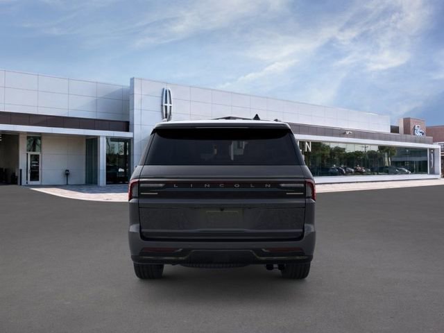 New 2025 Lincoln Navigator Reserve w/ Jet Appearance Package AWD/4WD image 5
