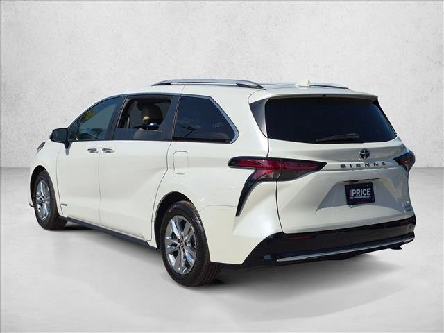 Used 2021 Toyota Sienna Limited FWD image 8