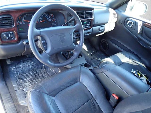 Used 2000 Dodge Durango 4WD image 8
