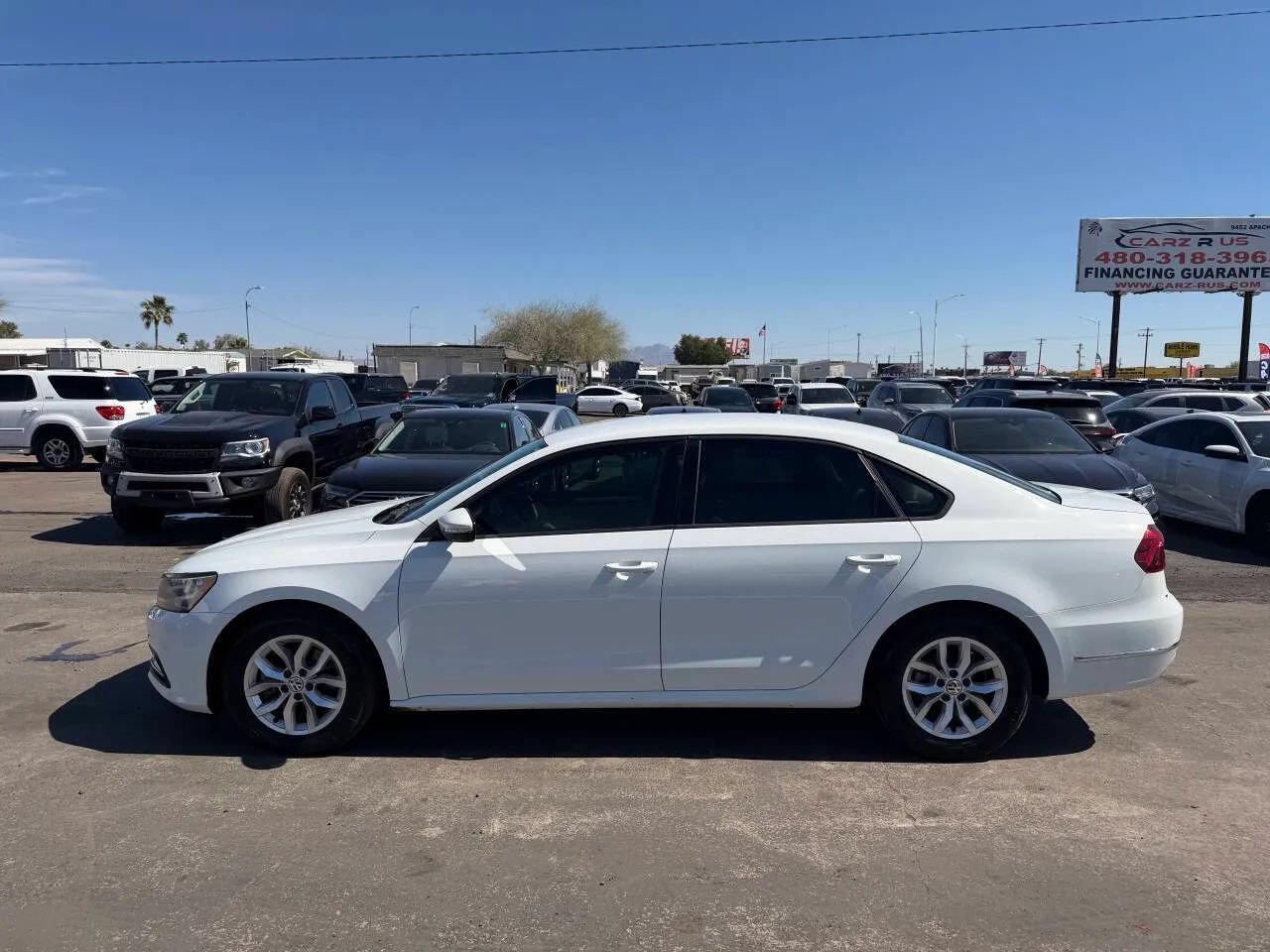 Used 2018 Volkswagen Passat 2.0T S FWD image 4