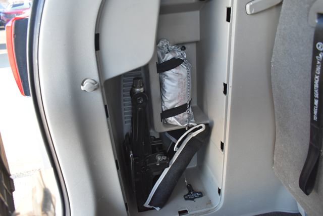 Used 2016 Kia Sedona LX w/ Option Group 020 image 37