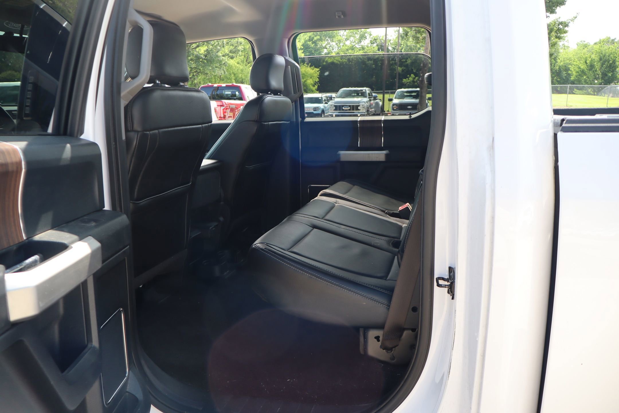 Used 2015 Ford F150 Lariat w/ Trailer Tow Package RWD image 26