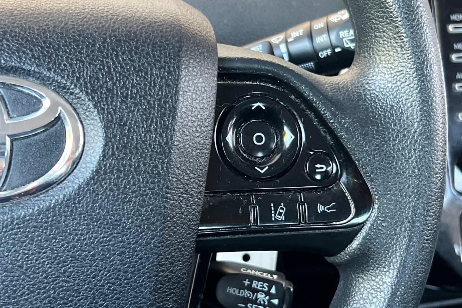 Used 2021 Toyota Prius LE FWD image 26