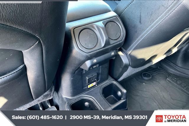 Used 2020 Jeep Gladiator Overland w/ Cold Weather Group image 24