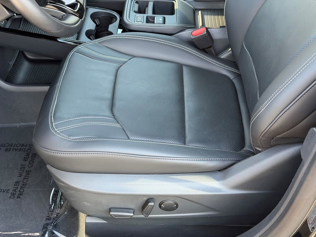 Used 2025 Ford Mustang Mach-E Premium AWD/4WD image 26