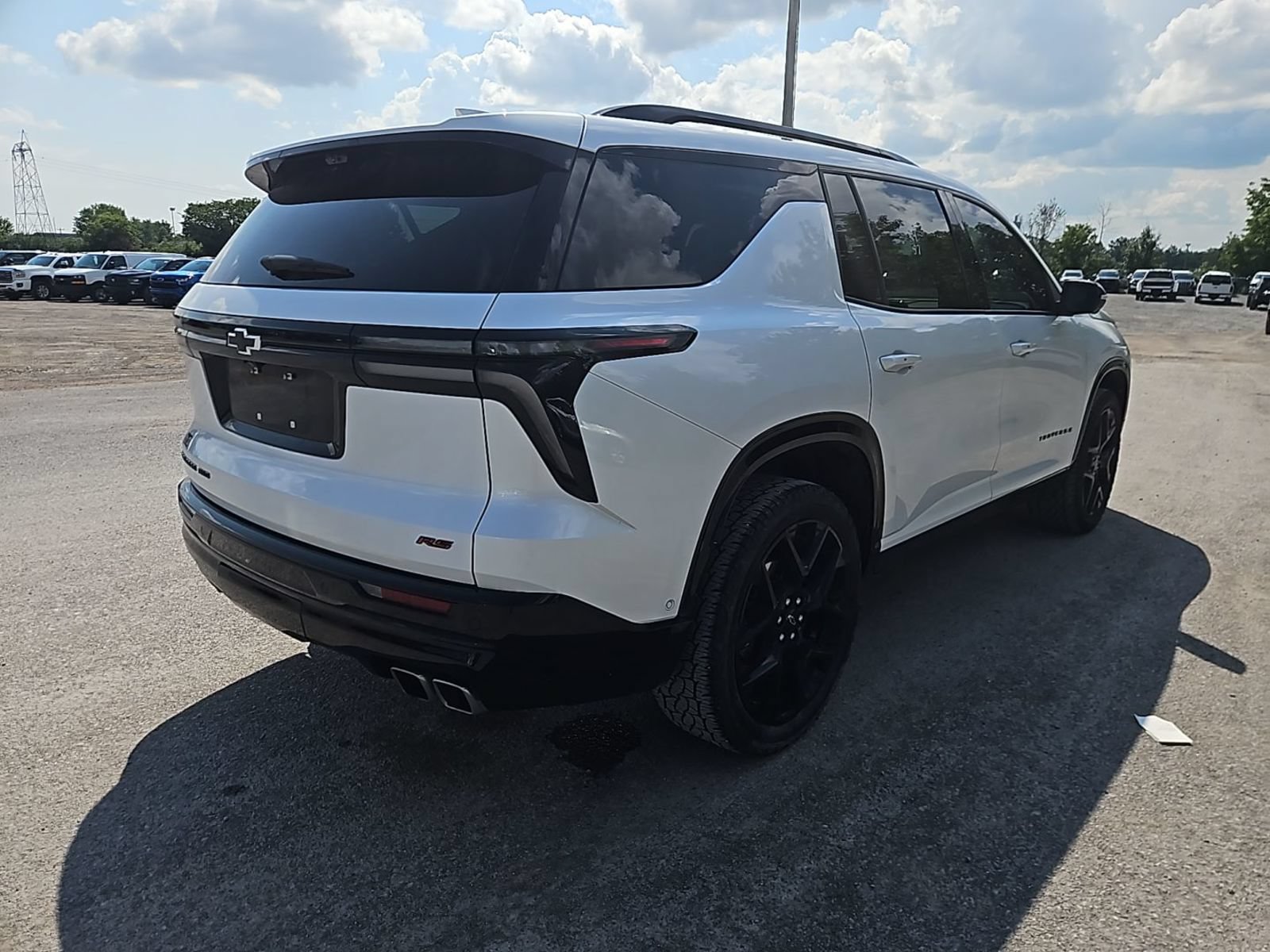 Used 2024 Chevrolet Traverse RS AWD/4WD image 3