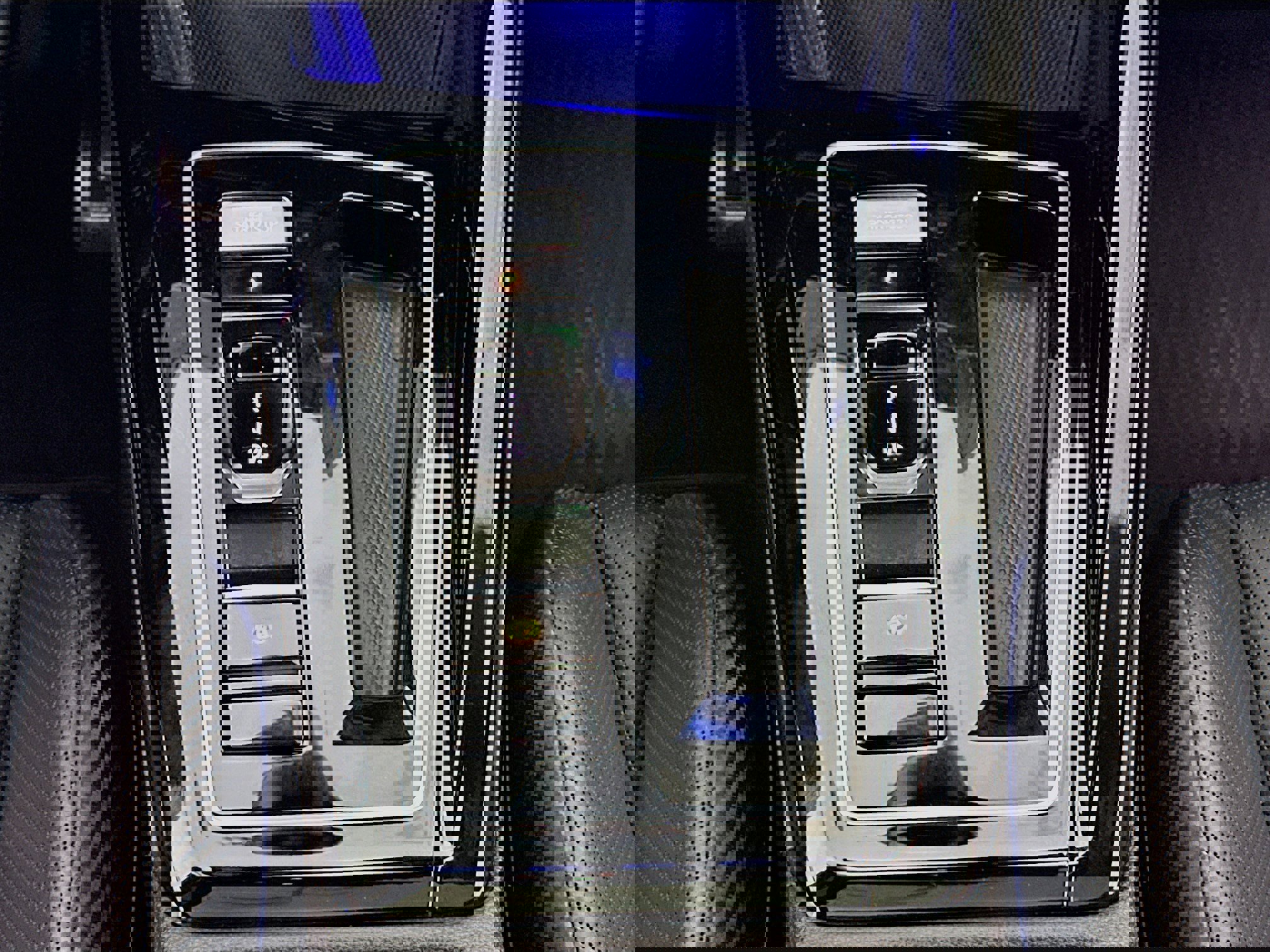 Used 2024 Volkswagen Golf R image 13