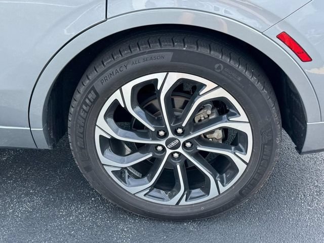 Used 2024 Lincoln Nautilus Reserve AWD/4WD image 6