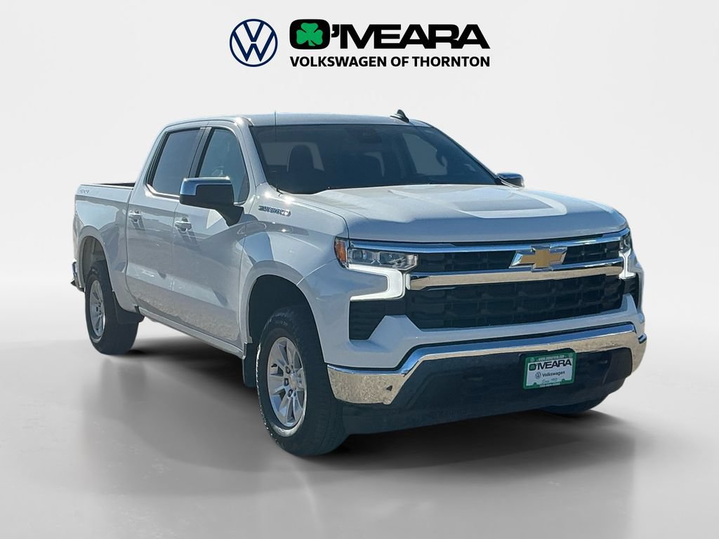Used 2025 Chevrolet Silverado 1500 LT AWD/4WD image 7
