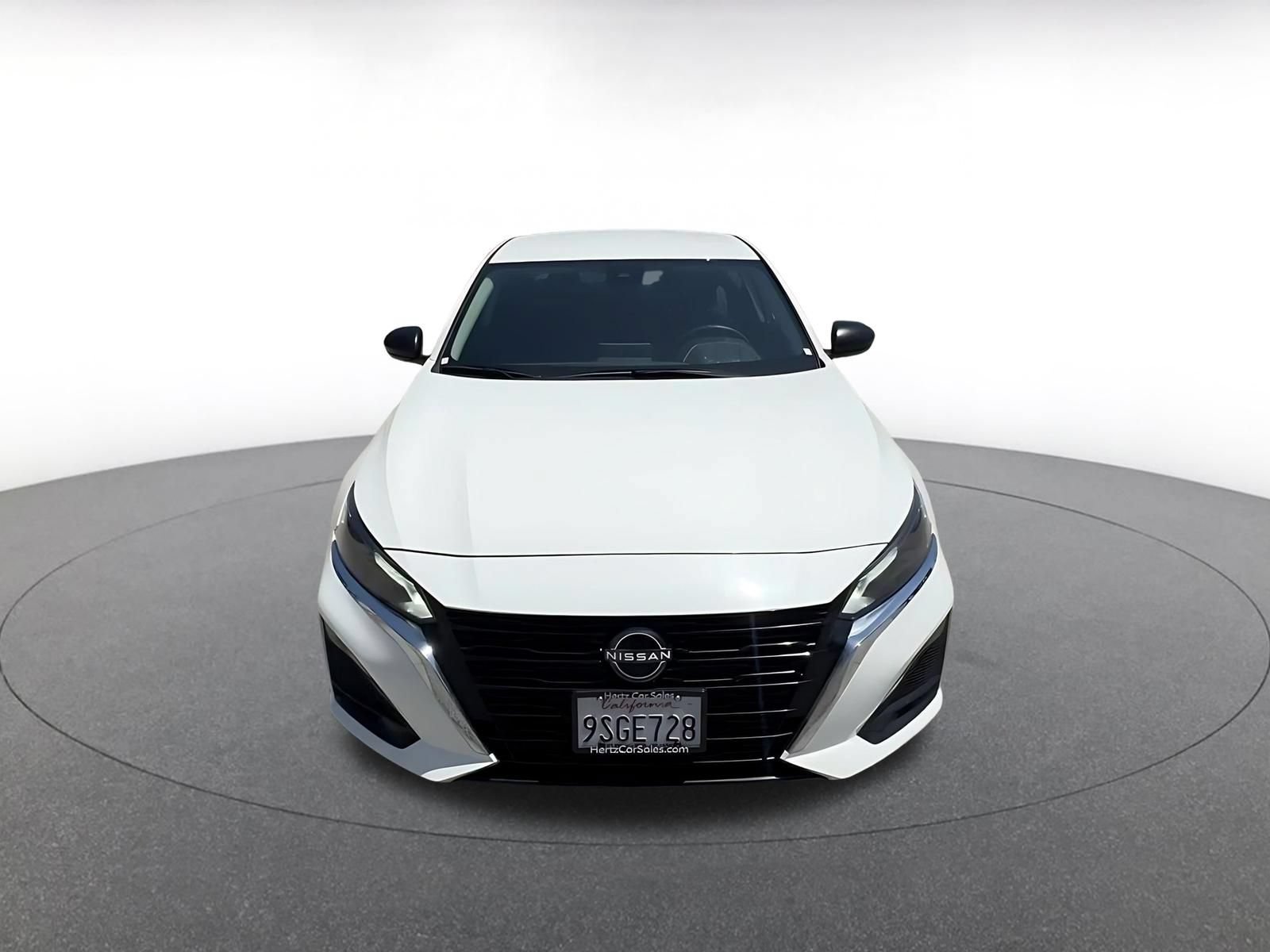 Used 2025 Nissan Altima 2.5 SV FWD image 4