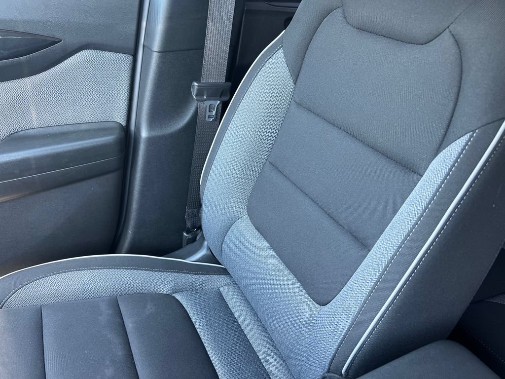 Used 2025 Chevrolet TrailBlazer LT AWD/4WD image 29