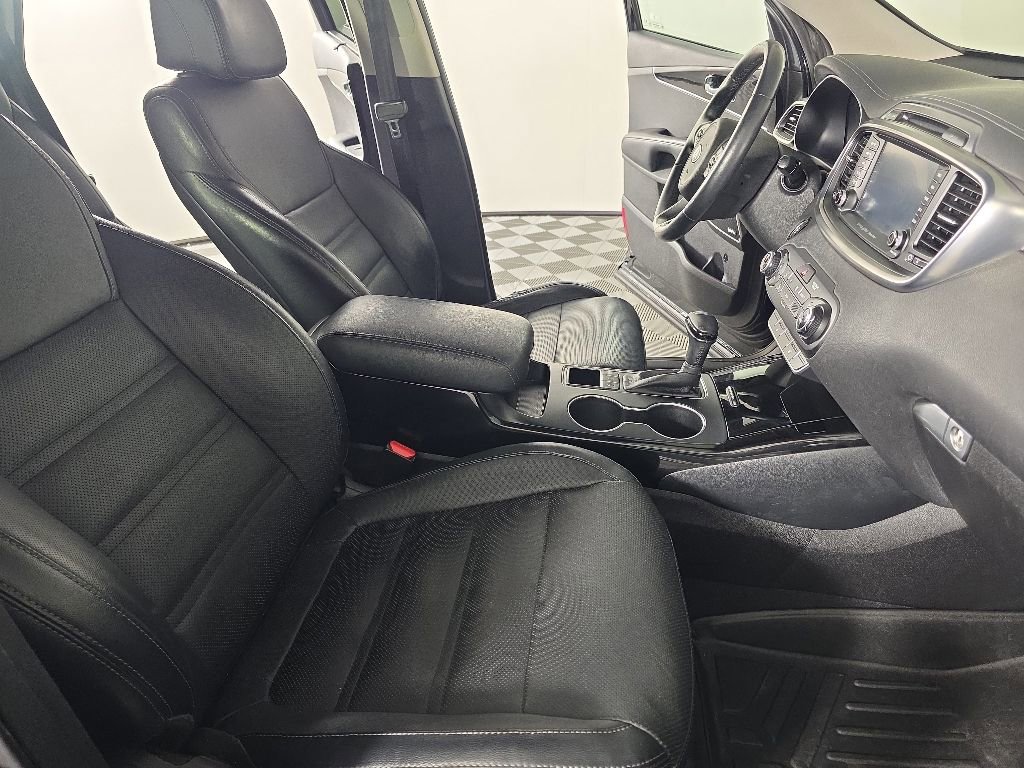 Used 2017 Kia Sorento SX AWD/4WD image 45