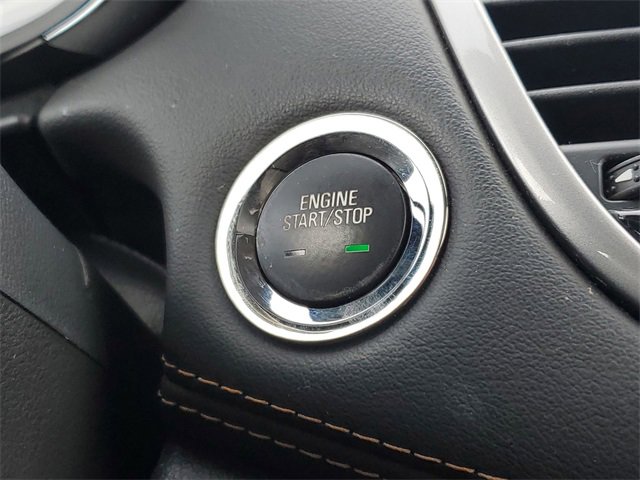 Certified 2022 Chevrolet Trax LT w/ LT Convenience Package image 16