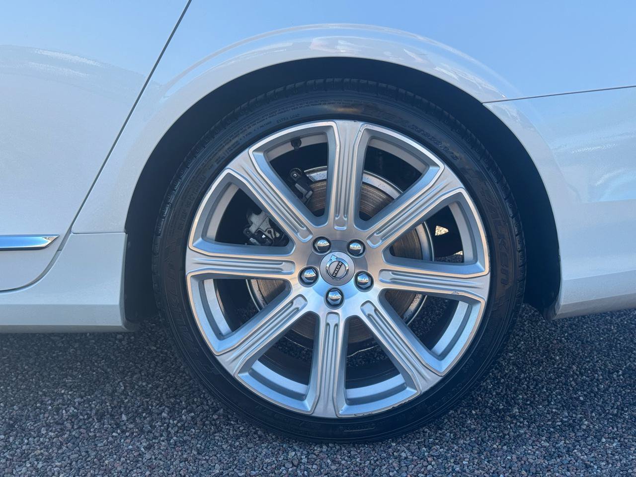 Used 2018 Volvo S90 T6 Inscription w/ Convenience Package AWD/4WD image 8
