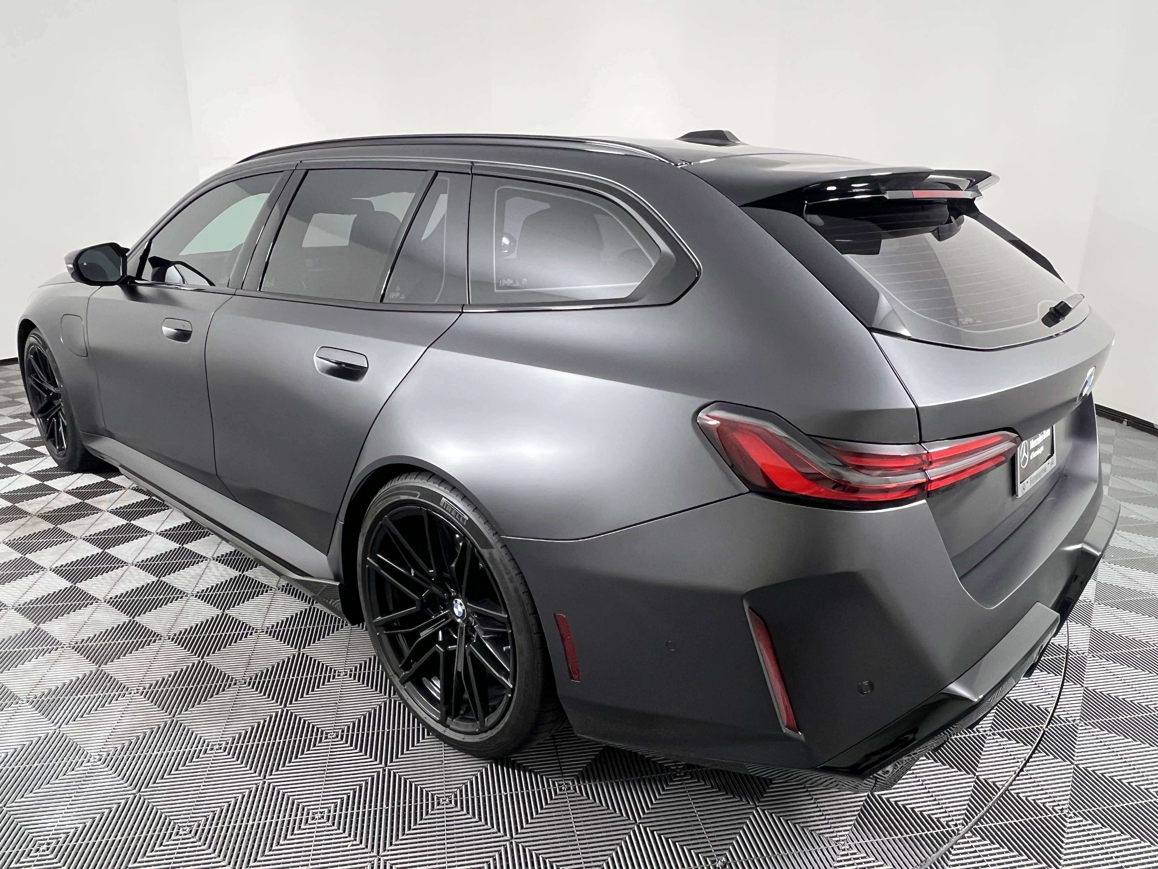 Used 2026 BMW M5 Touring image 10