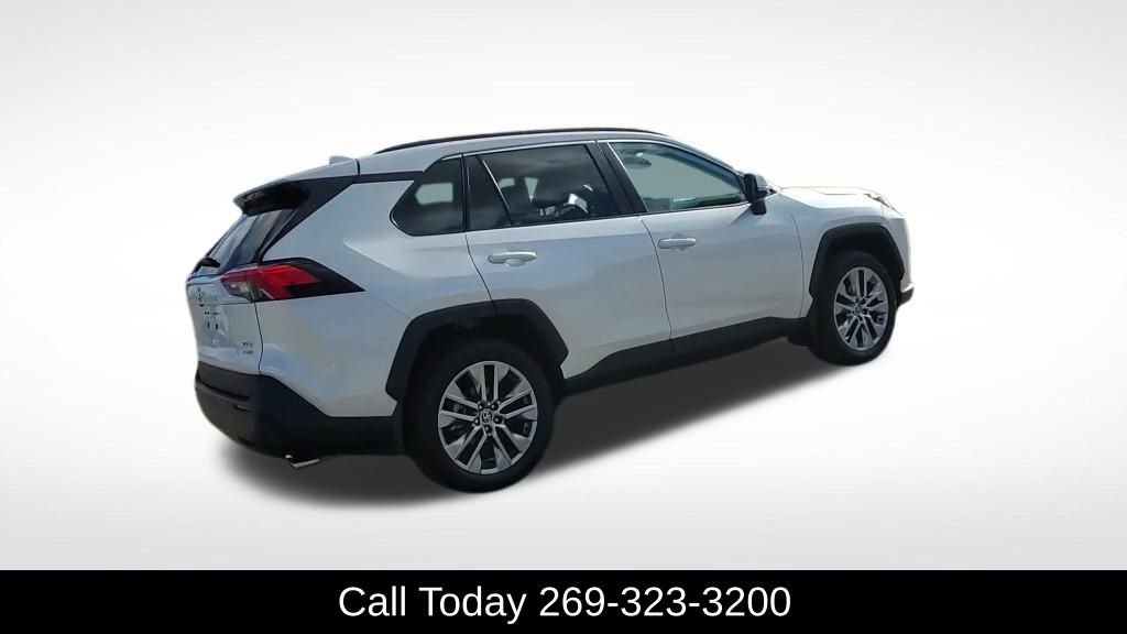 Used 2024 Toyota RAV4 XLE Premium image 6