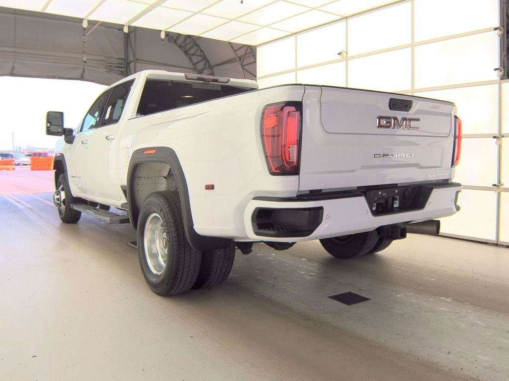 Used 2021 GMC Sierra 3500 Denali w/ Denali Ultimate Package AWD/4WD image 5