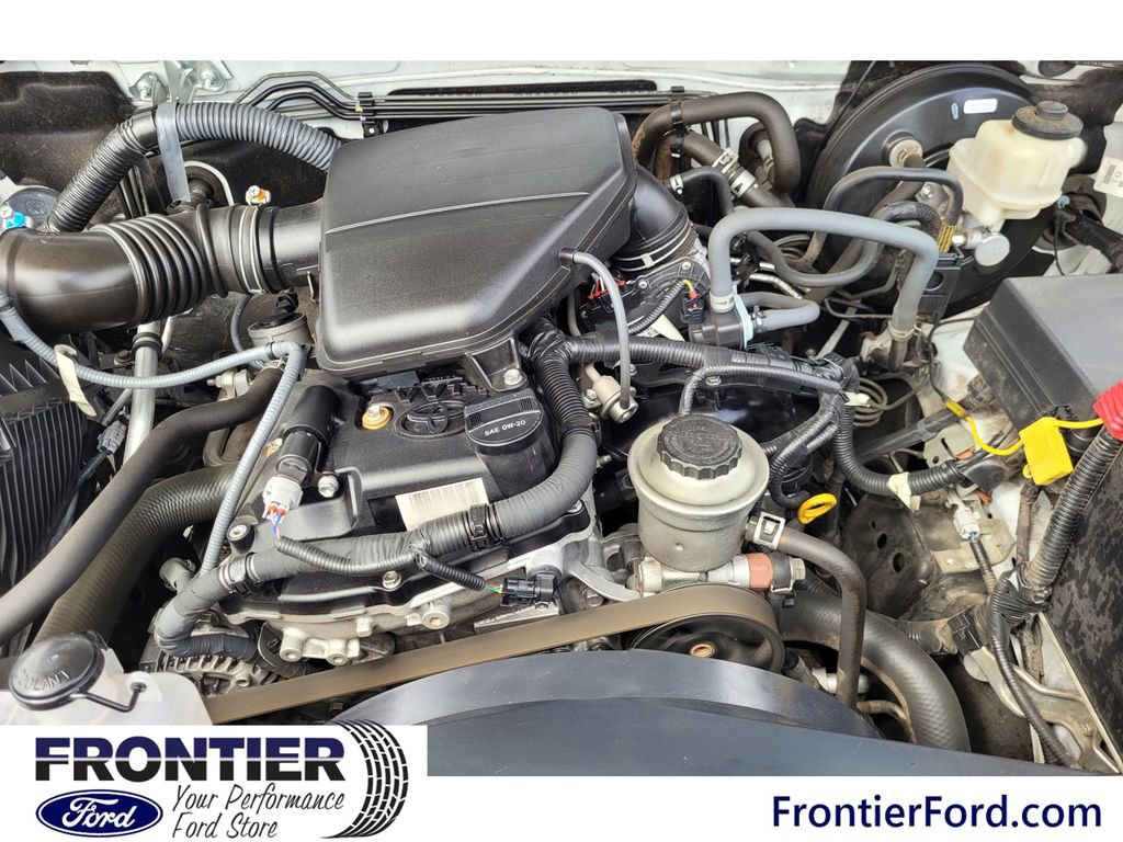 Used 2016 Toyota Tacoma SR image 28