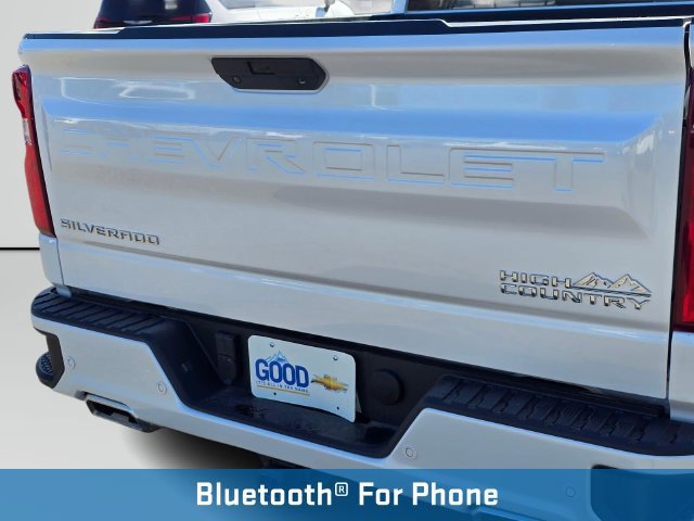 Used 2020 Chevrolet Silverado 1500 High Country w/ Technology Package AWD/4WD image 18
