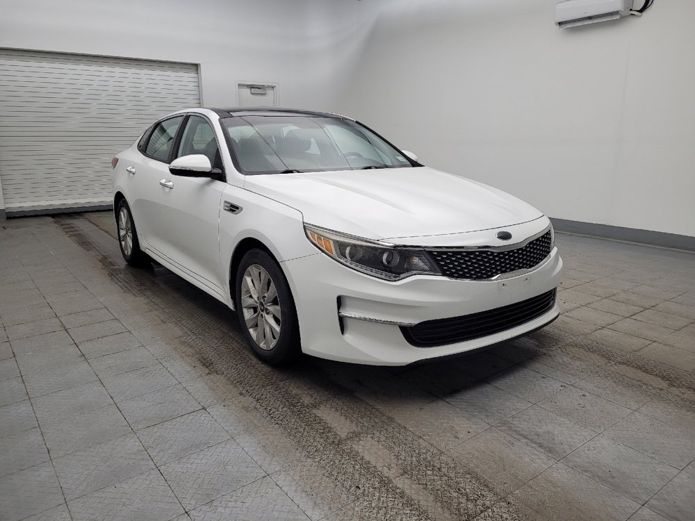 Used 2016 Kia Optima EX w/ Premium Package image 11