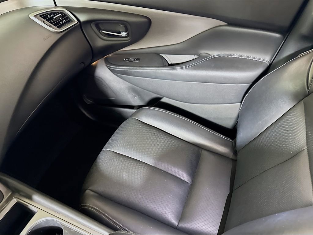 Used 2023 Nissan Murano SL w/ Cargo Package image 22