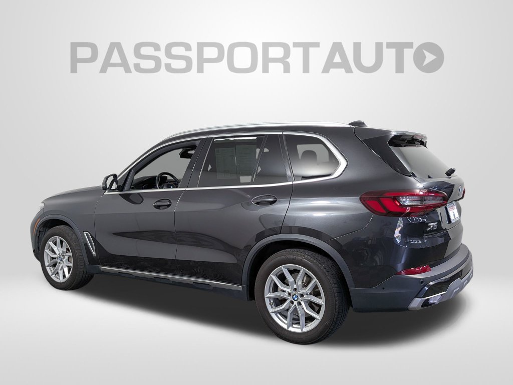 Used 2021 BMW X5 xDrive40i w/ Premium Package 2 AWD/4WD image 3