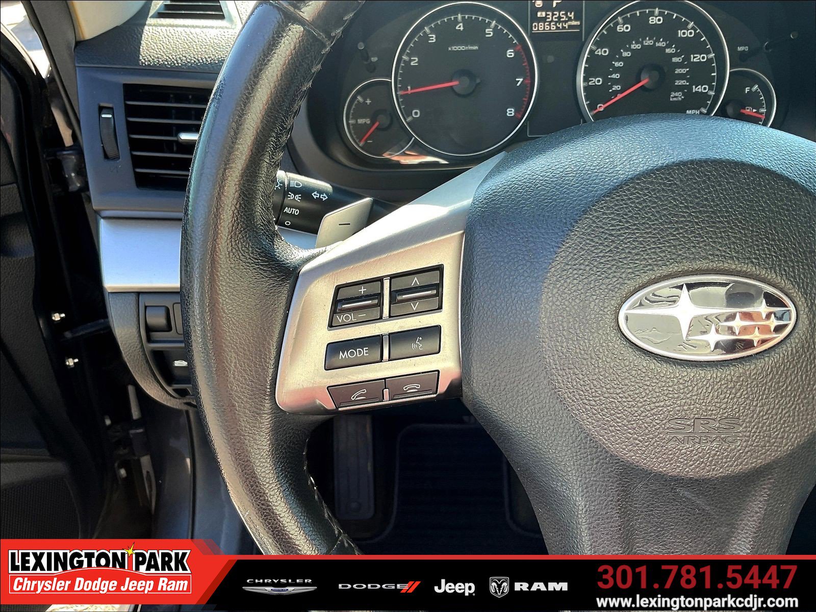 Used 2013 Subaru Legacy 2.5i Premium w/ All-Weather Pkg + Moonroof AWD/4WD image 11