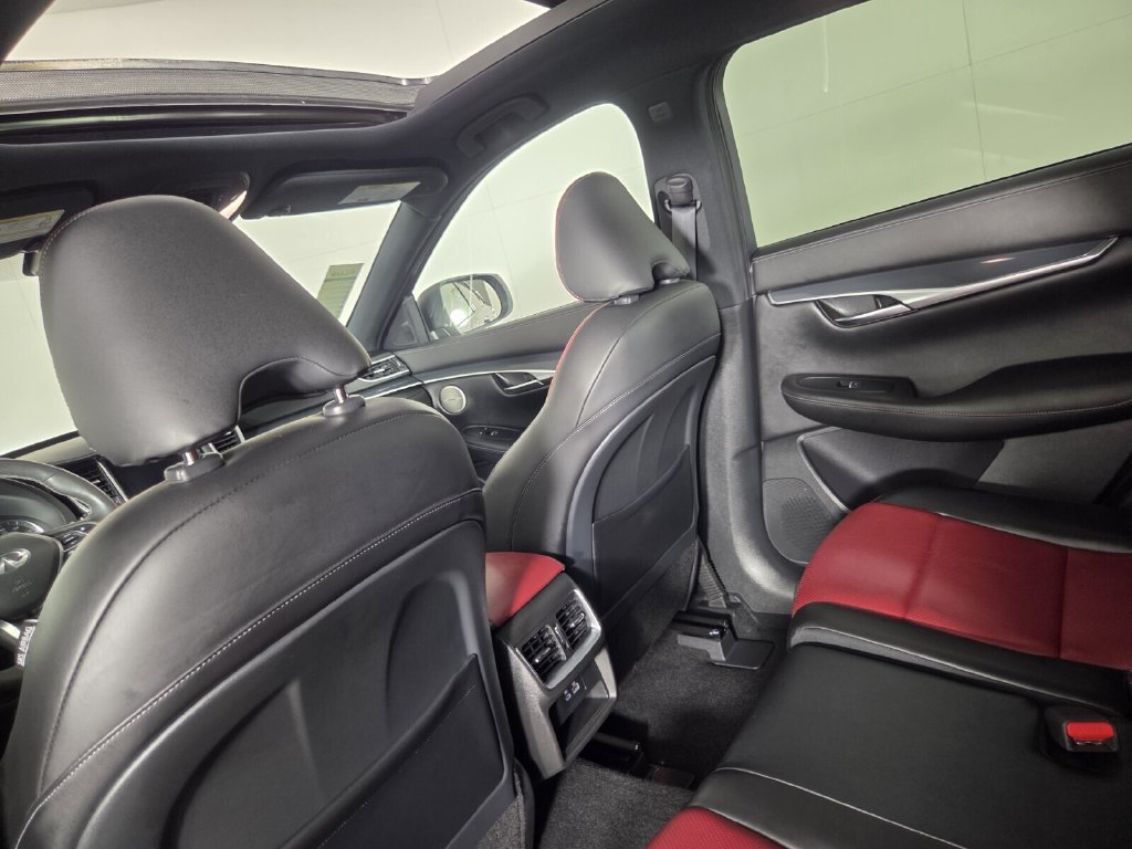 Used 2023 INFINITI QX50 Sport FWD image 45