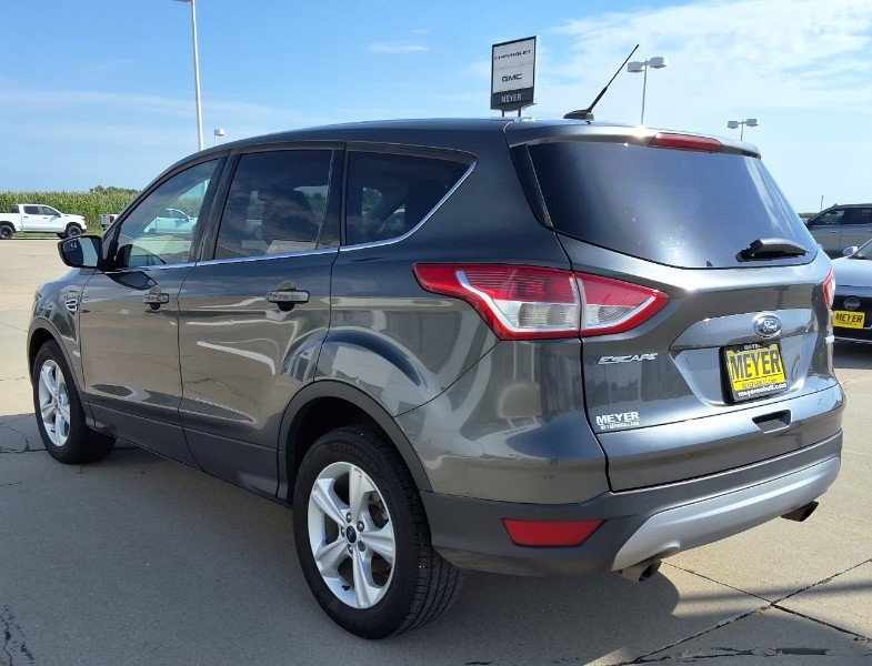 Used 2016 Ford Escape SE FWD image 6