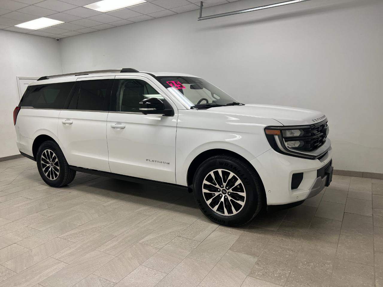 Used 2025 Ford Expedition Max Platinum AWD/4WD image 13