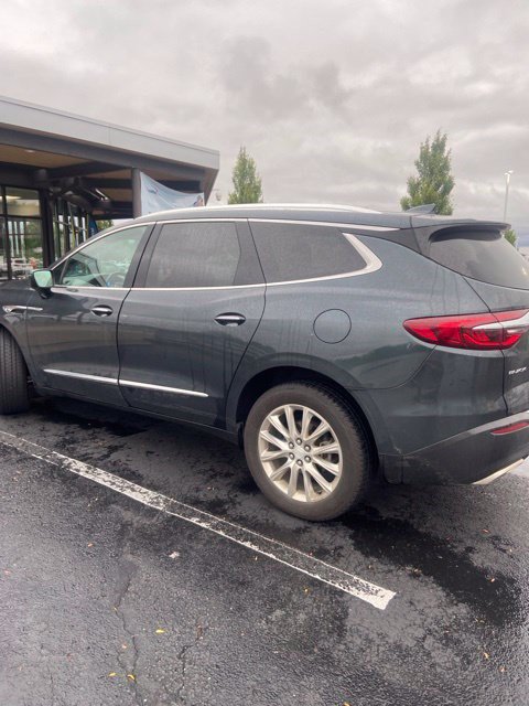 Used 2018 Buick Enclave Premium w/ Experience Buick Package FWD image 4