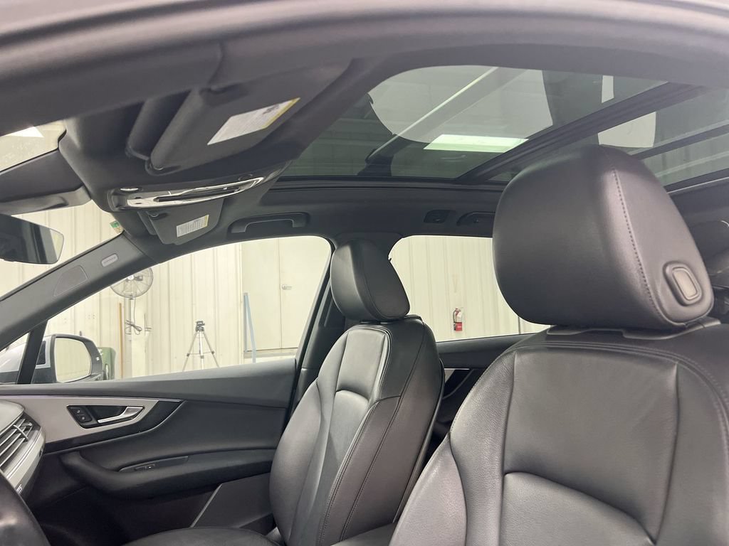 Used 2019 Audi Q7 2.0T Premium Plus w/ Premium Plus Package AWD/4WD image 19